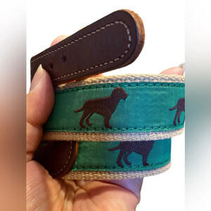 Little boys belt size 22. Hunter green with brown labs